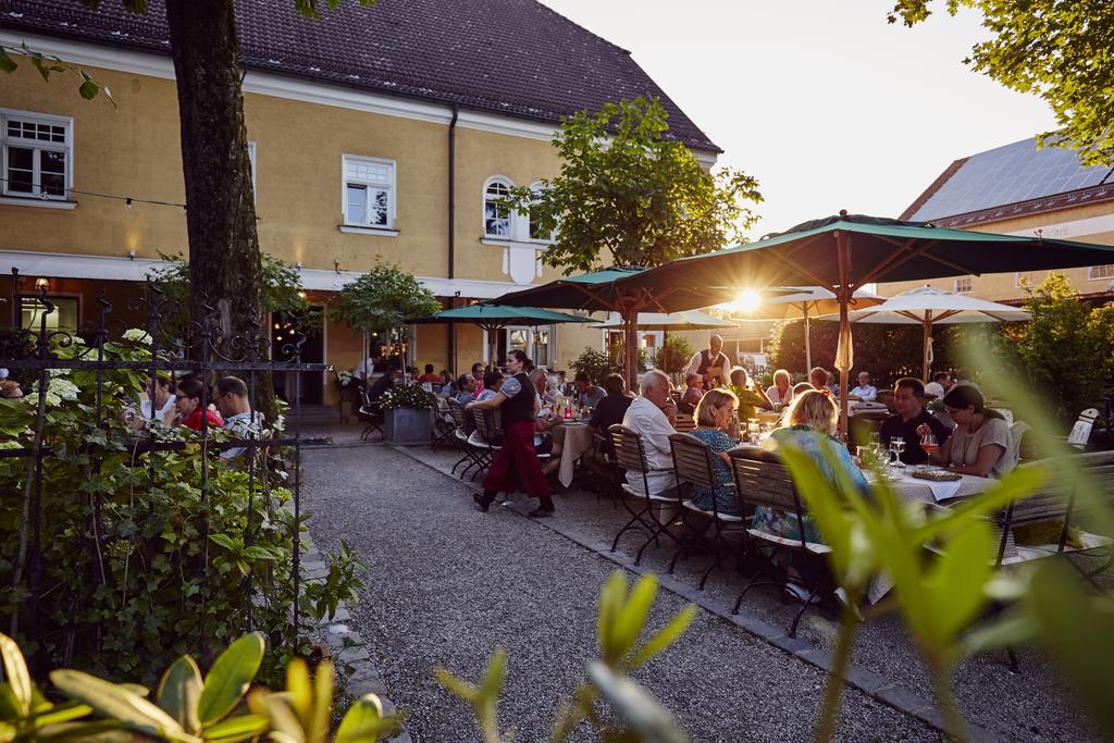 Hotel Gutsgasthof Stangl Vaterstetten Eksteriør bilde