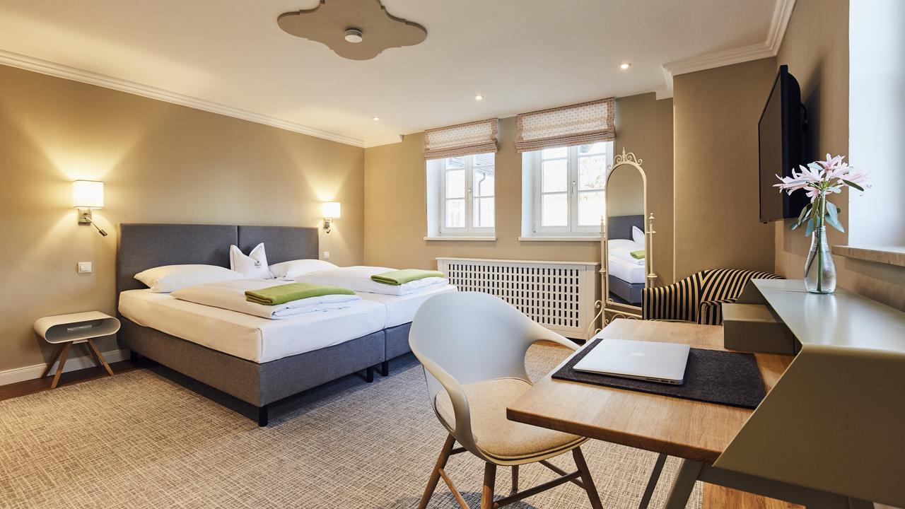 Hotel Gutsgasthof Stangl Vaterstetten Eksteriør bilde